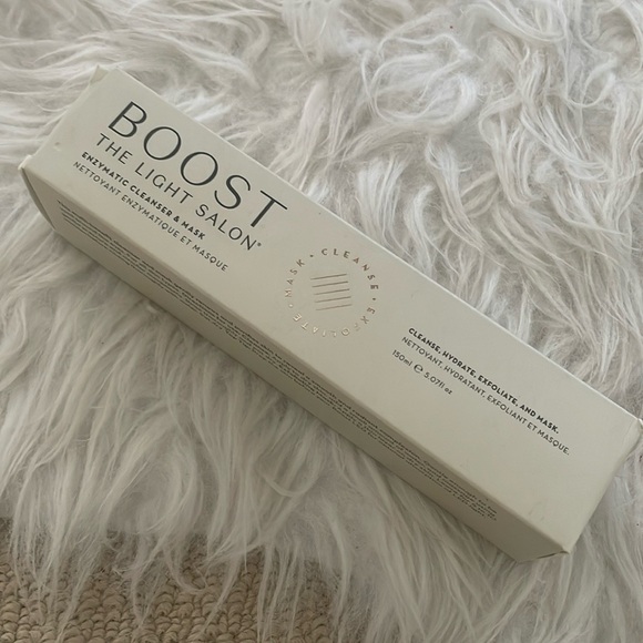 NIB the light salon boost Enzymatic Cleanser & Mask $48 insane deal - Picture 3 of 10